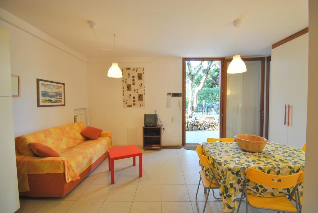 Villa Angolino Castiglioncello Zimmer foto